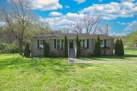 Building Photo - **FURNISHED ONE-SIDE-OF-A-DUPLEX HOME WITH BASEMENT STORAGE MINUTES FROM NASHVILLE WEST AND DOWNT...