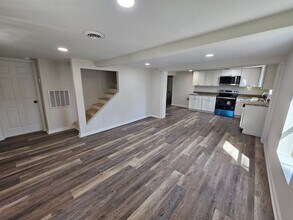 Building Photo - 3-Bedroom 2 Bath, 2-story home ready for you to call home today!