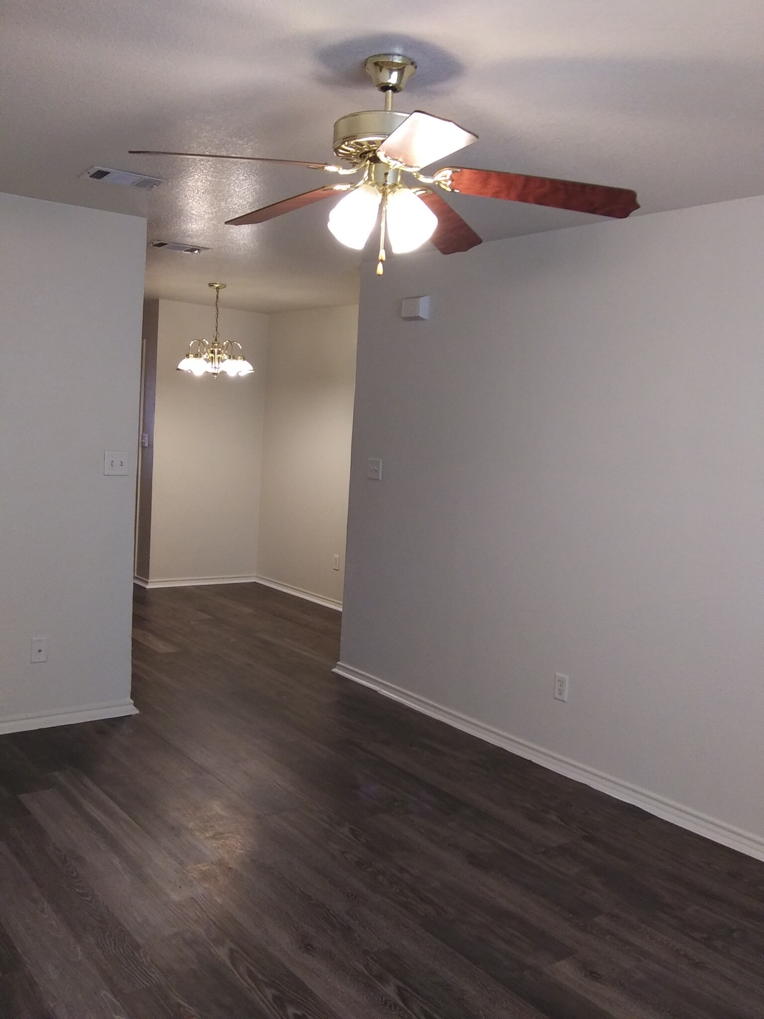 Building Photo - 3407 Barcelona Dr