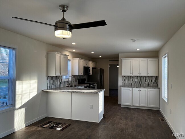 Building Photo - 4191 Jordan Rd