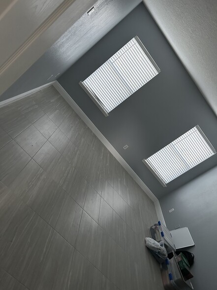 Building Photo - 2154 W Firwood Dr