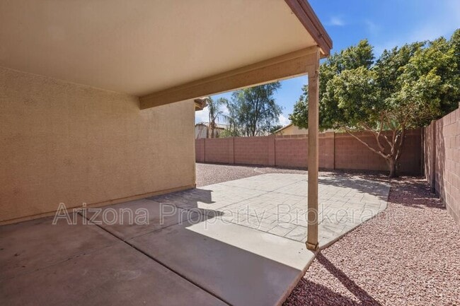 Building Photo - 10249 E Calypso Ave