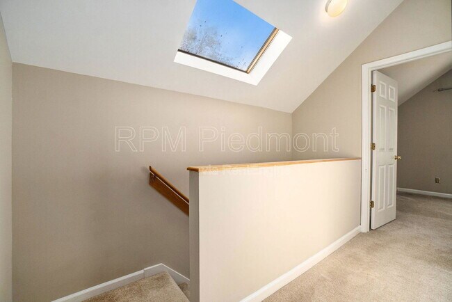 Building Photo - 388 Oakland Ave SE