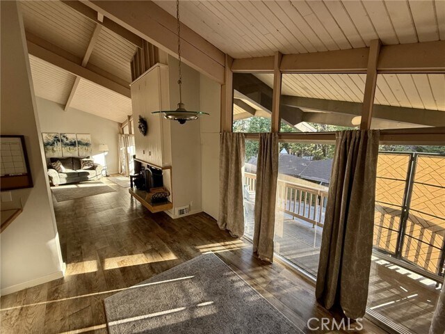 Building Photo - 872 Sierra Vista Dr