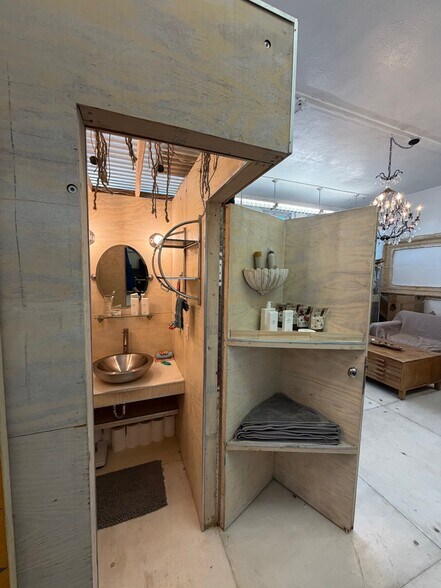 Building Photo - 101 Ten Broeck Ln