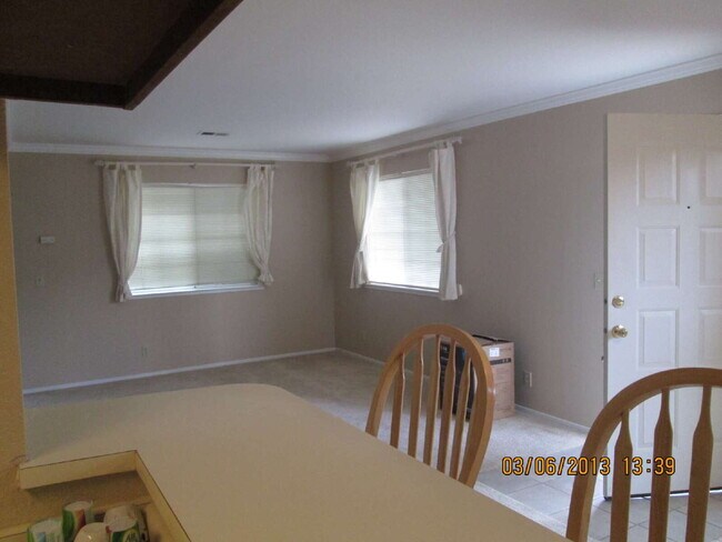 Building Photo - Desirable Stonegate-FALL RENTAL