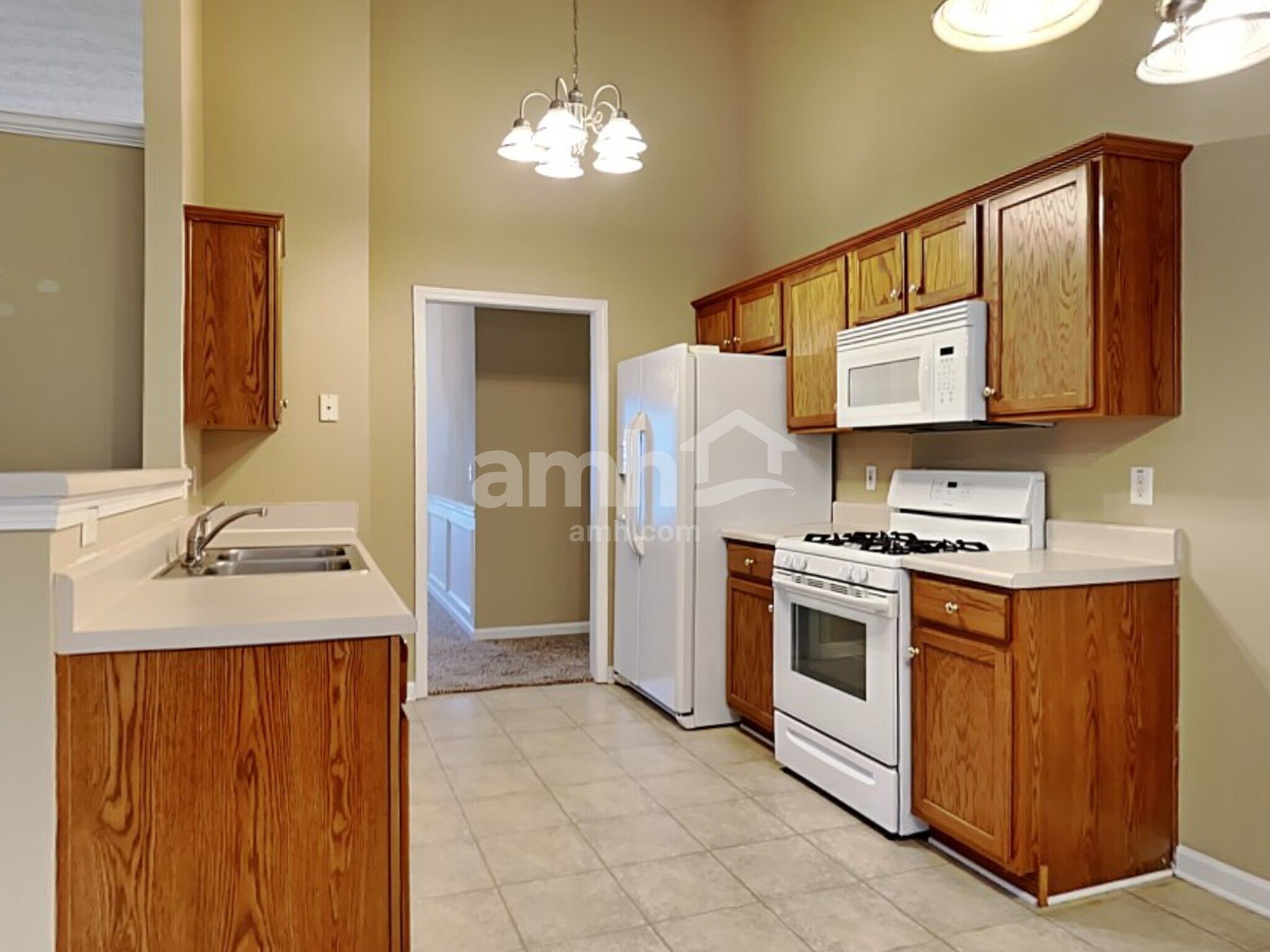 Building Photo - 123 W Skyline Vw