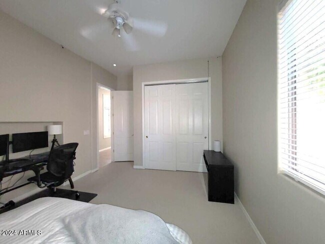 Building Photo - 2461 W Marlin Dr