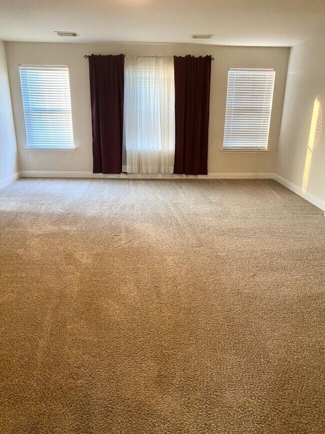 Building Photo - 518 Remington Chase Ct