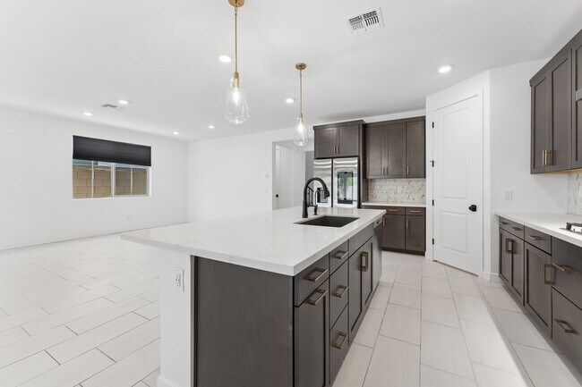 Building Photo - Luxury Waterston North Home with Private Generation Suite and Resort-Style Living