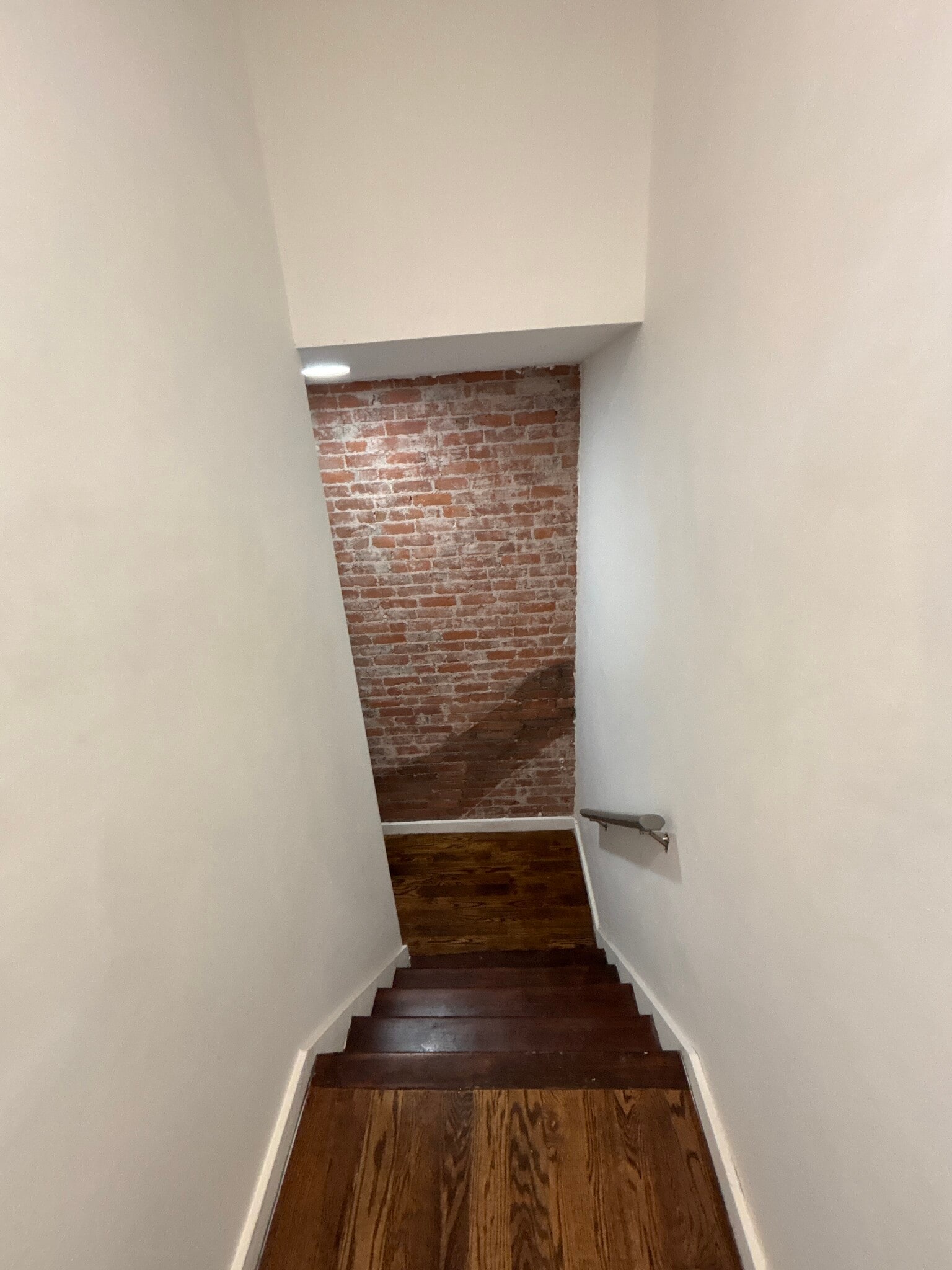 Sairway - 265 Orange St