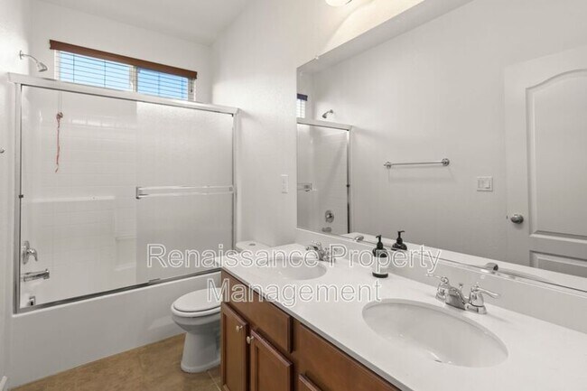 Building Photo - 4633 Appleglen St