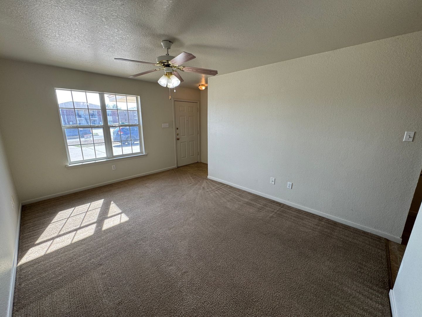 Building Photo - 404 Brittney Way