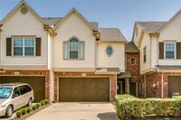 Building Photo - 1041 Colonial Dr