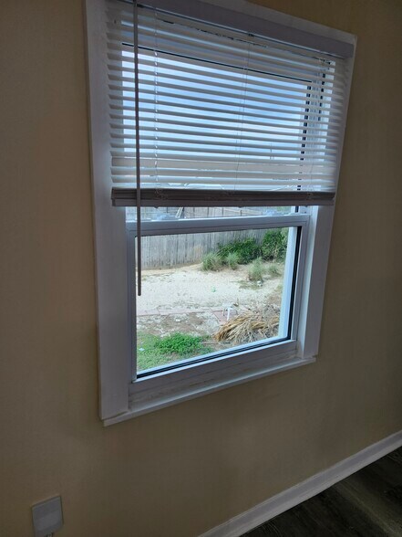 Double pane windows throughout - 5230 Beach Dr