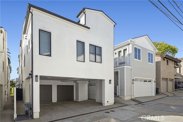 Building Photo - 712 Marguerite Ave