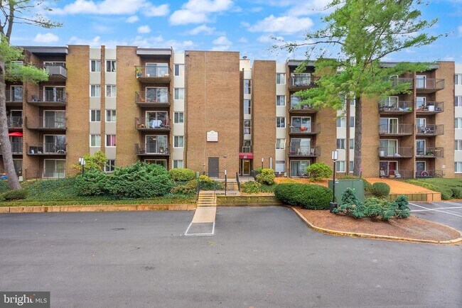Building Photo - 60 S Van Dorn St