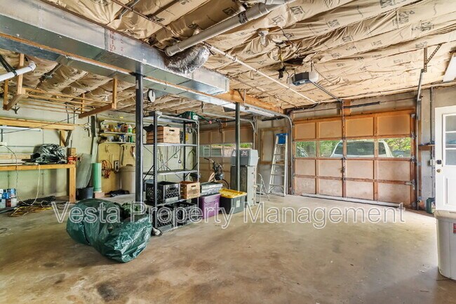 Building Photo - 857 Reems Creek Rd
