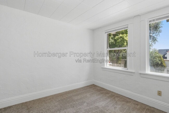 Building Photo - 1509 N Wall St