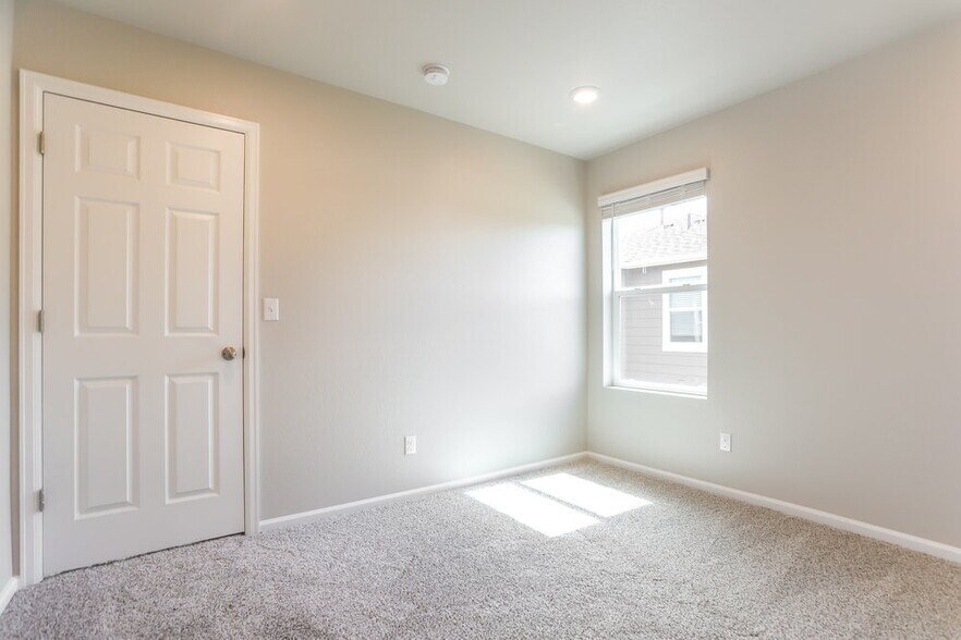 Building Photo - 5130 Bittercress Rd