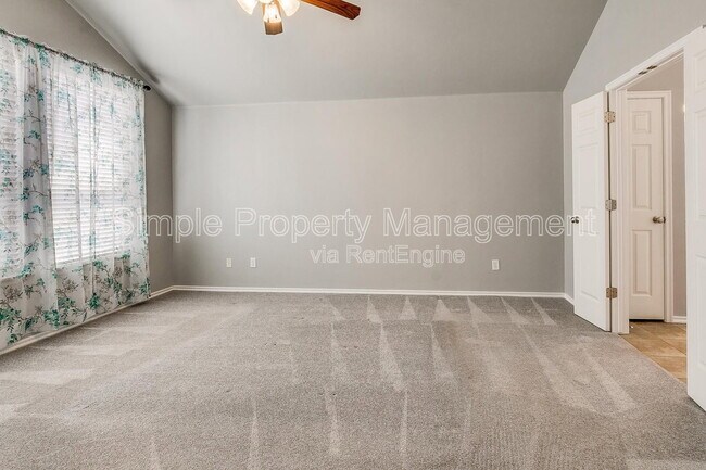 Building Photo - 18020 Cerrado Cir