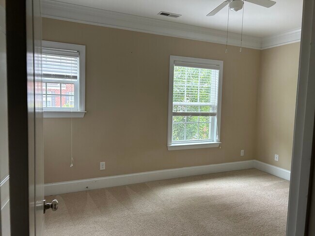 2nd Bedroom - 400 Armour St