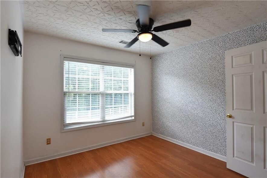 Building Photo - 3347 Baymount Way