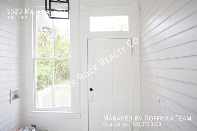 Building Photo - 1523 Marshall St
