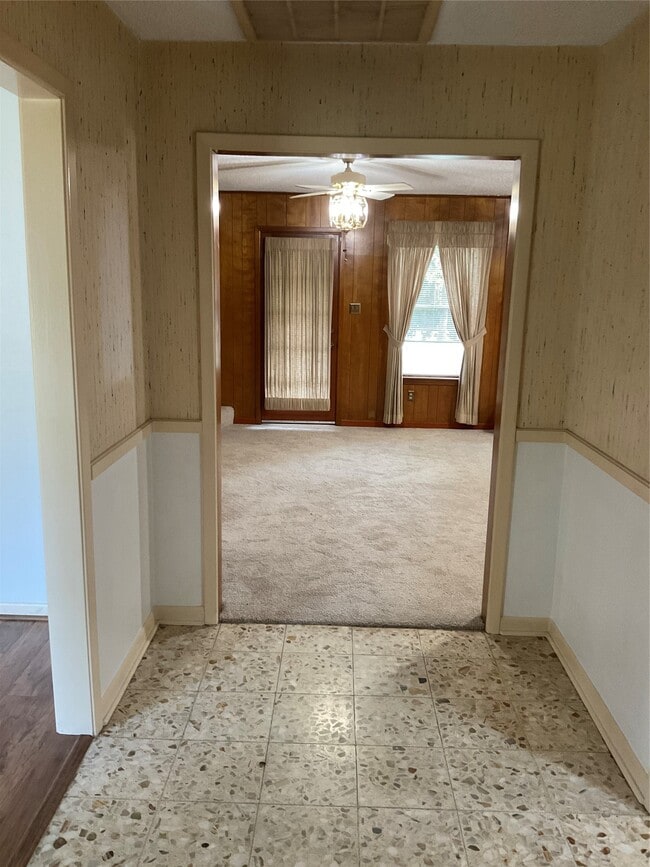 Building Photo - 3113 Wilson Rd