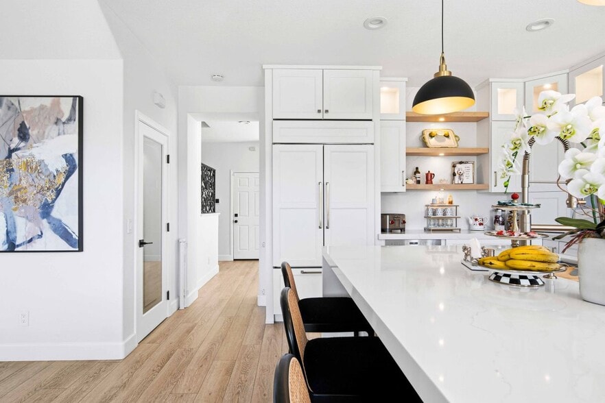 Building Photo - 33 Coastal Oak
