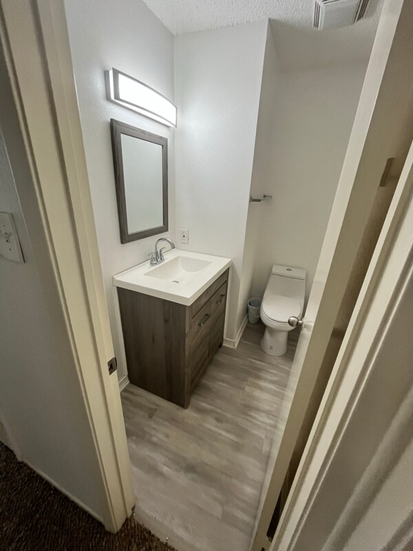 Building Photo - 1812 Gary's Park St