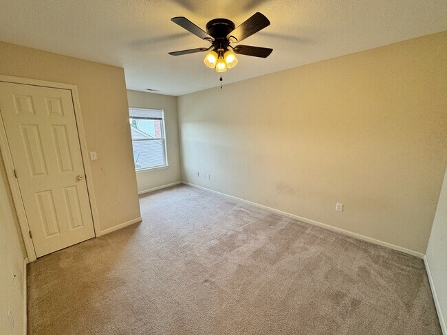 Building Photo - 1214 Dustins Way