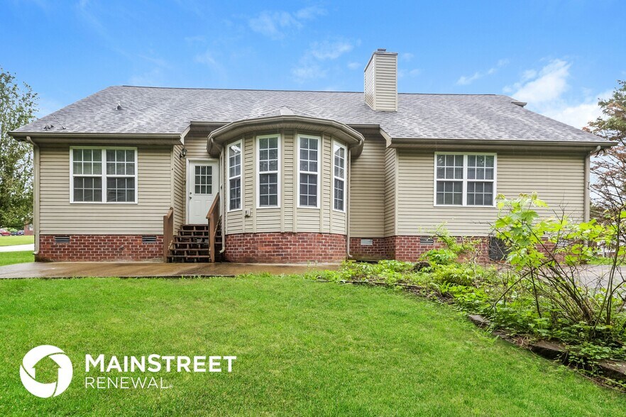 Building Photo - 548 Windy Rd