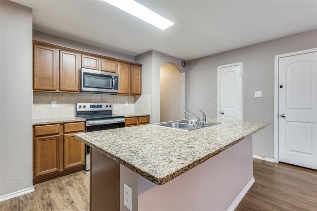 Building Photo - 1100 Cedar Hollow Dr