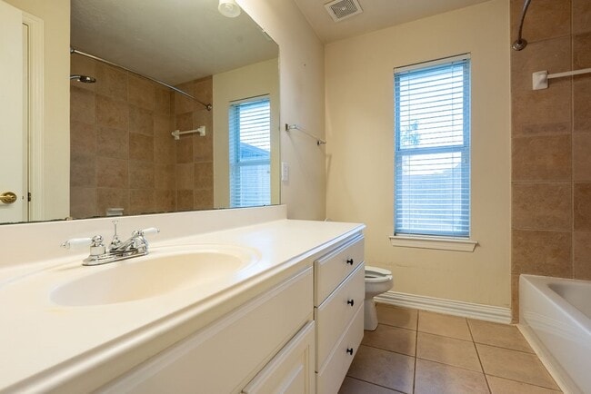 Building Photo - 12502 Boxwood Way Ln