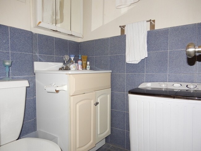 Building Photo - 274 Cambridge St