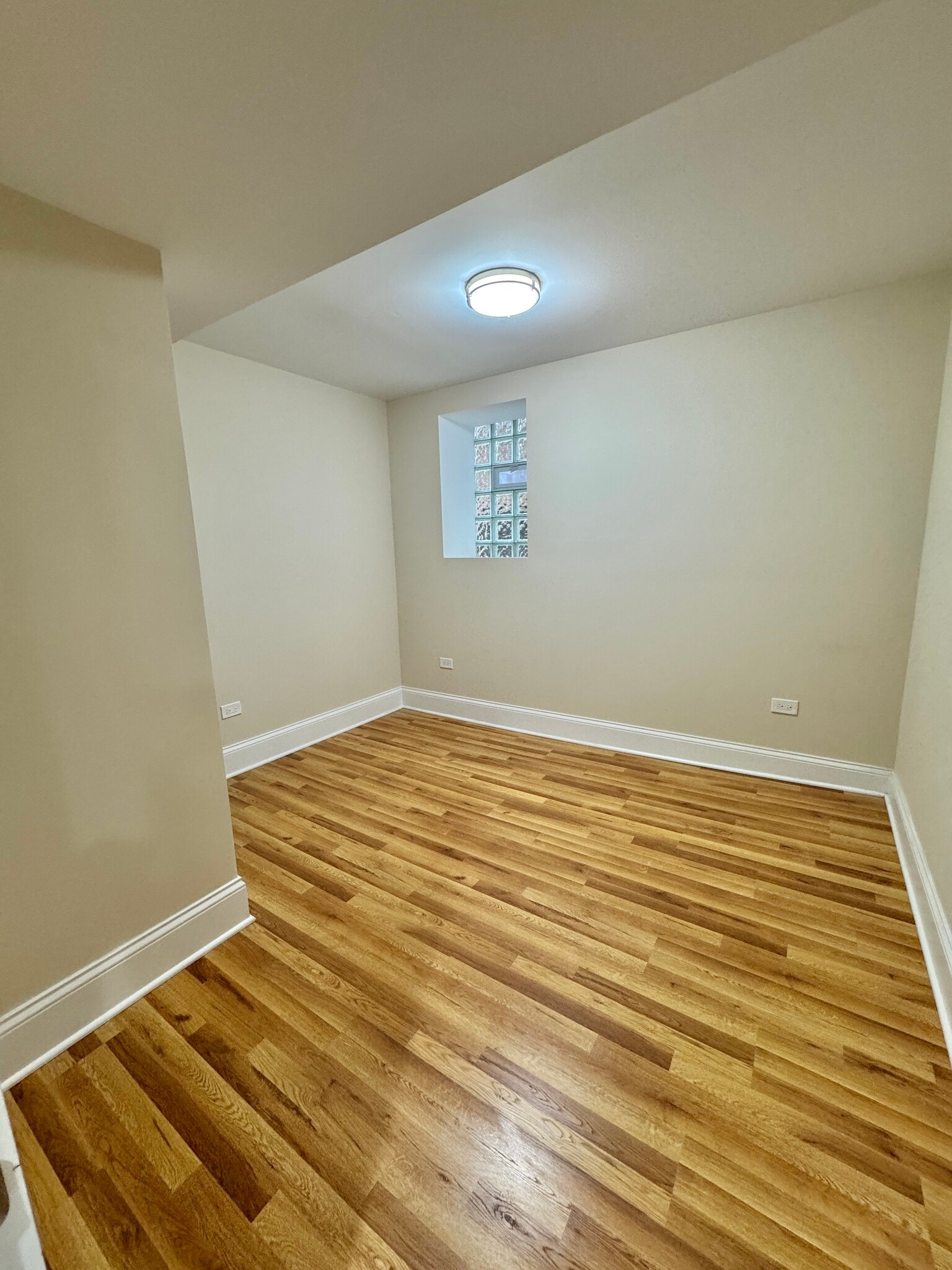 Building Photo - 5506 N Glenwood Ave