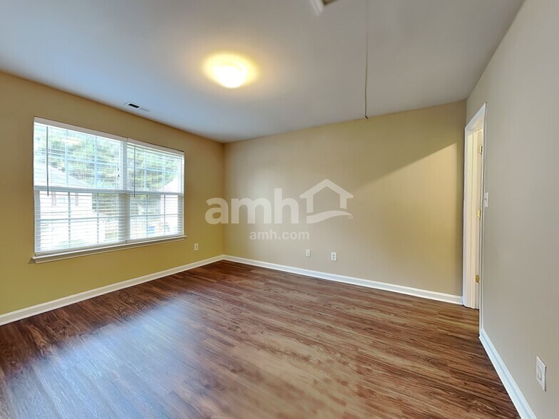 Building Photo - 3961 Tyler Bluff Ln