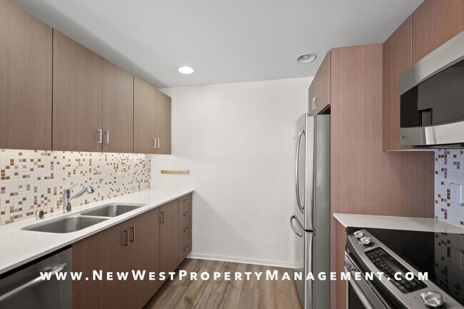 Building Photo - Banker's Hill 2 Bedroom at Park at Sixth, ...