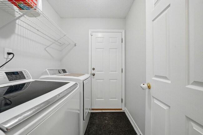 Building Photo - 519 Batten Blvd
