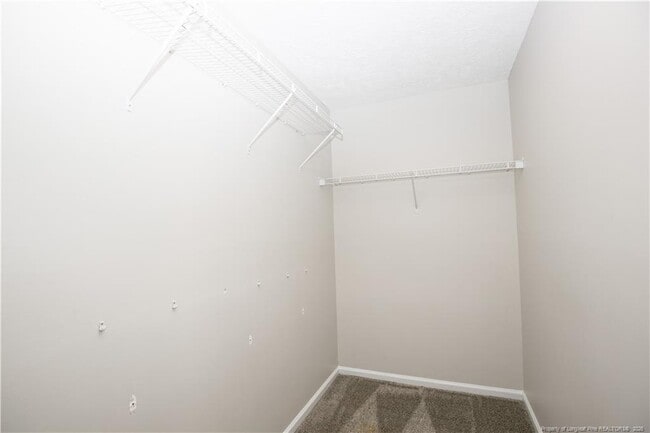 Building Photo - 196 Lochwood Dr