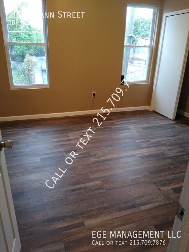 Building Photo - 2054 Ann St