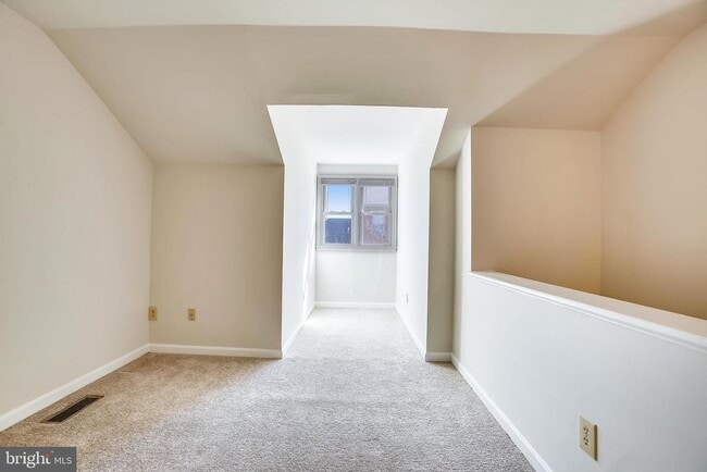 Building Photo - 510 Colecroft Ct