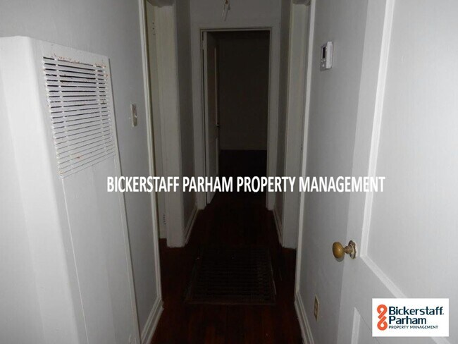 Building Photo - At Last, This Is What You’ve Been Searching For!!