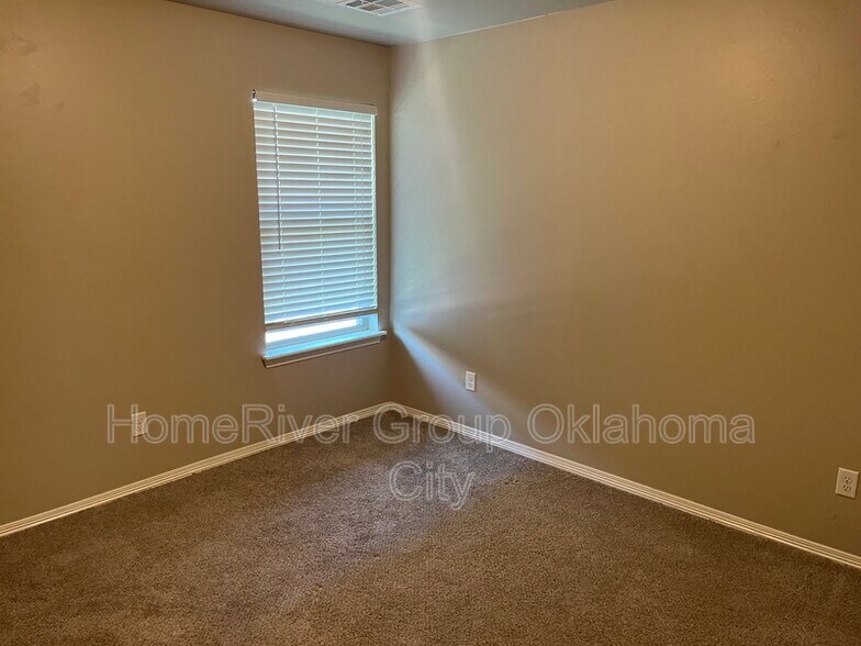 Building Photo - 408 Fallview Ct