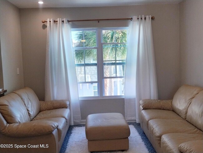 Building Photo - 390 W Cocoa Beach Causeway