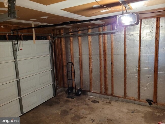 Building Photo - 13571 Princedale Dr