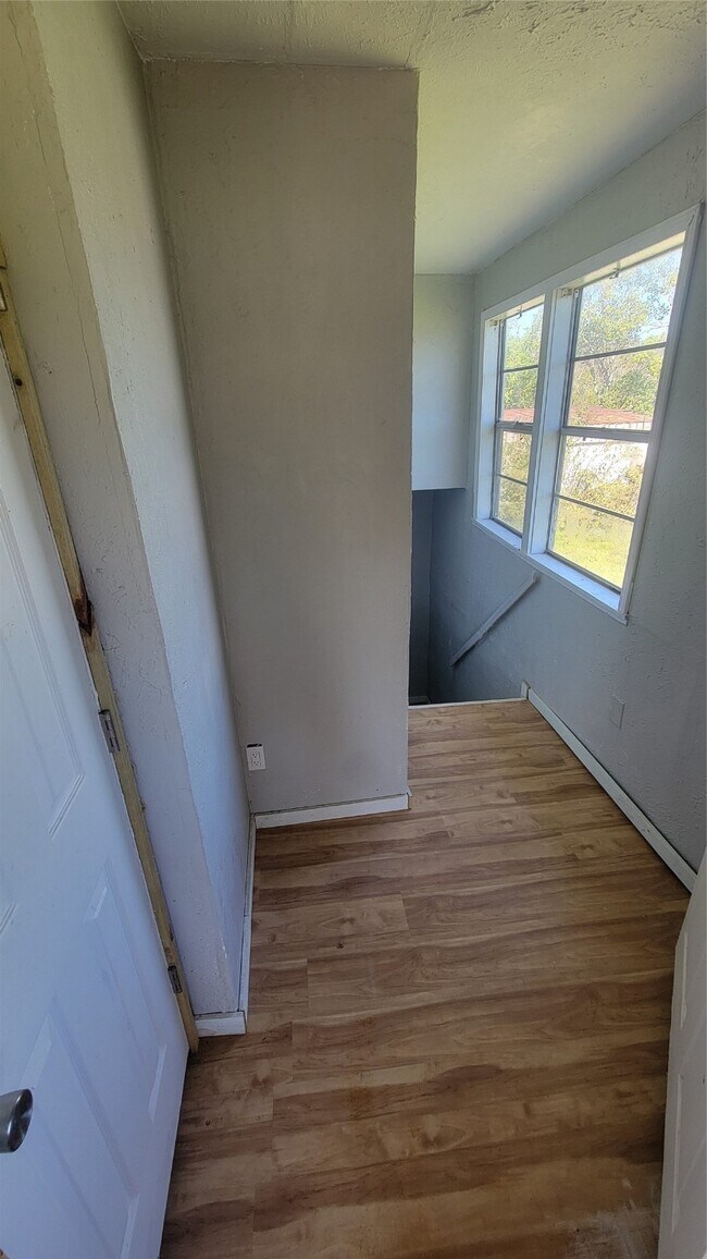 Building Photo - 12018 Sandpiper Rd