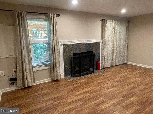 Building Photo - 6223 Rathlin Dr