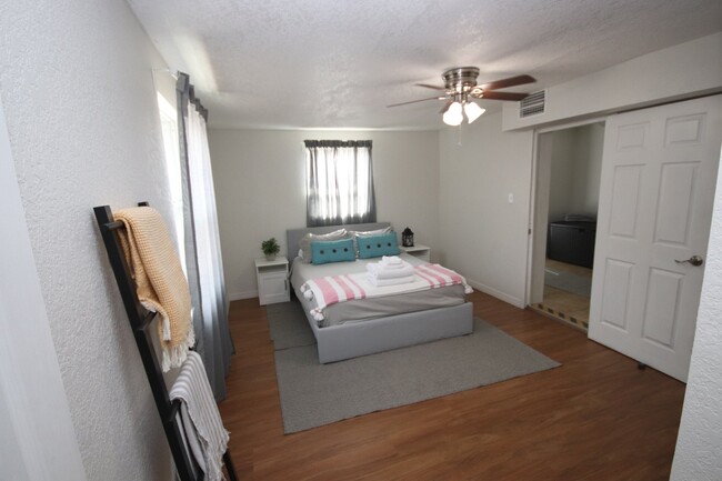 Building Photo - Incredible, completely remodeled FURNISHED...